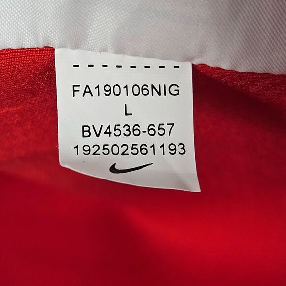 Nike Womens Dri Fit Funnel Neck Sweater Size L Red Pullover Floral Stud Boutique - Picture 7 of 12